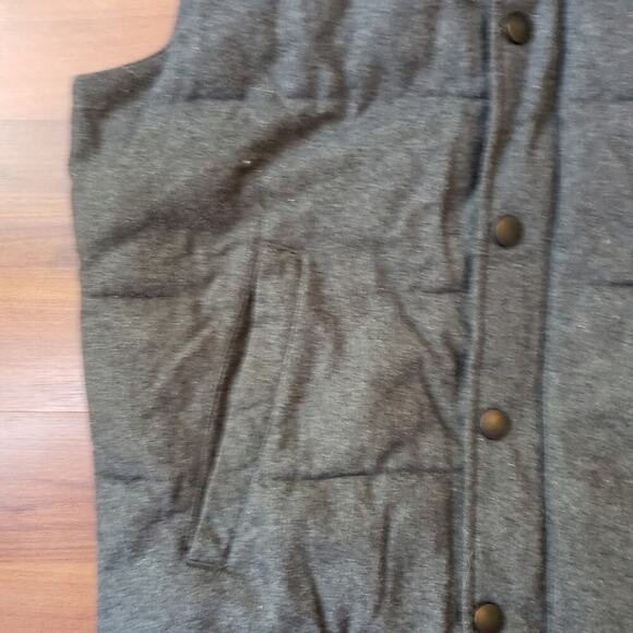 H & M PADDED SNAP CLOSE  VEST WITH POCKETS SIZE LARGE - Picture 4 of 7